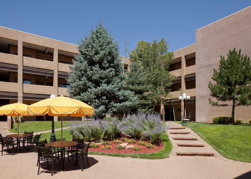 Courtyard Santa Fe Hotel Exterior photo